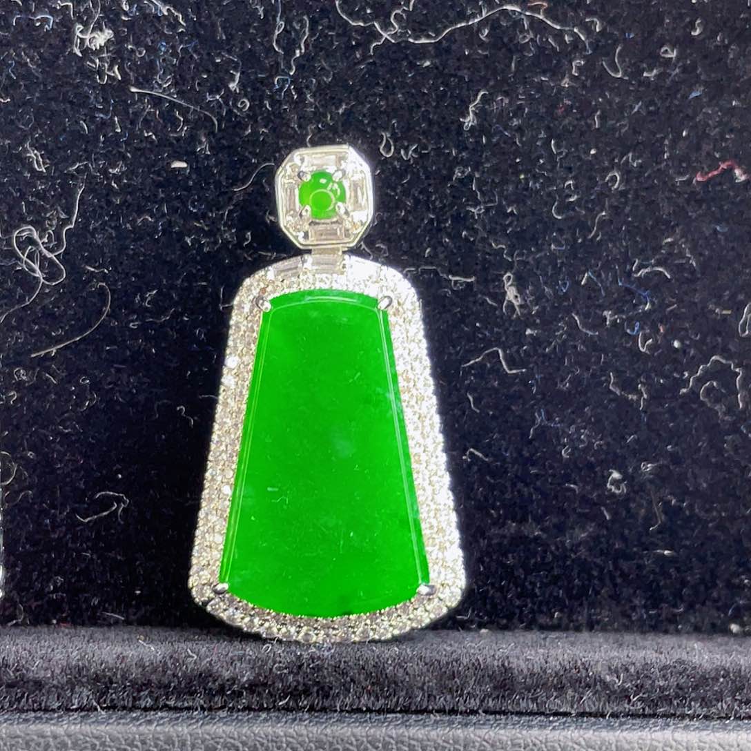 翡翠吊坠(不含链)未镶嵌