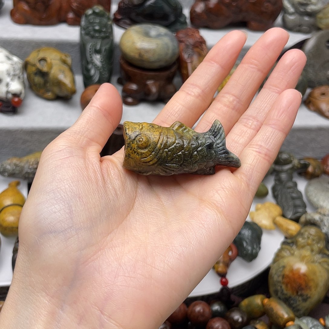 岫岩河磨玉（透闪石质玉）未镶嵌颈饰