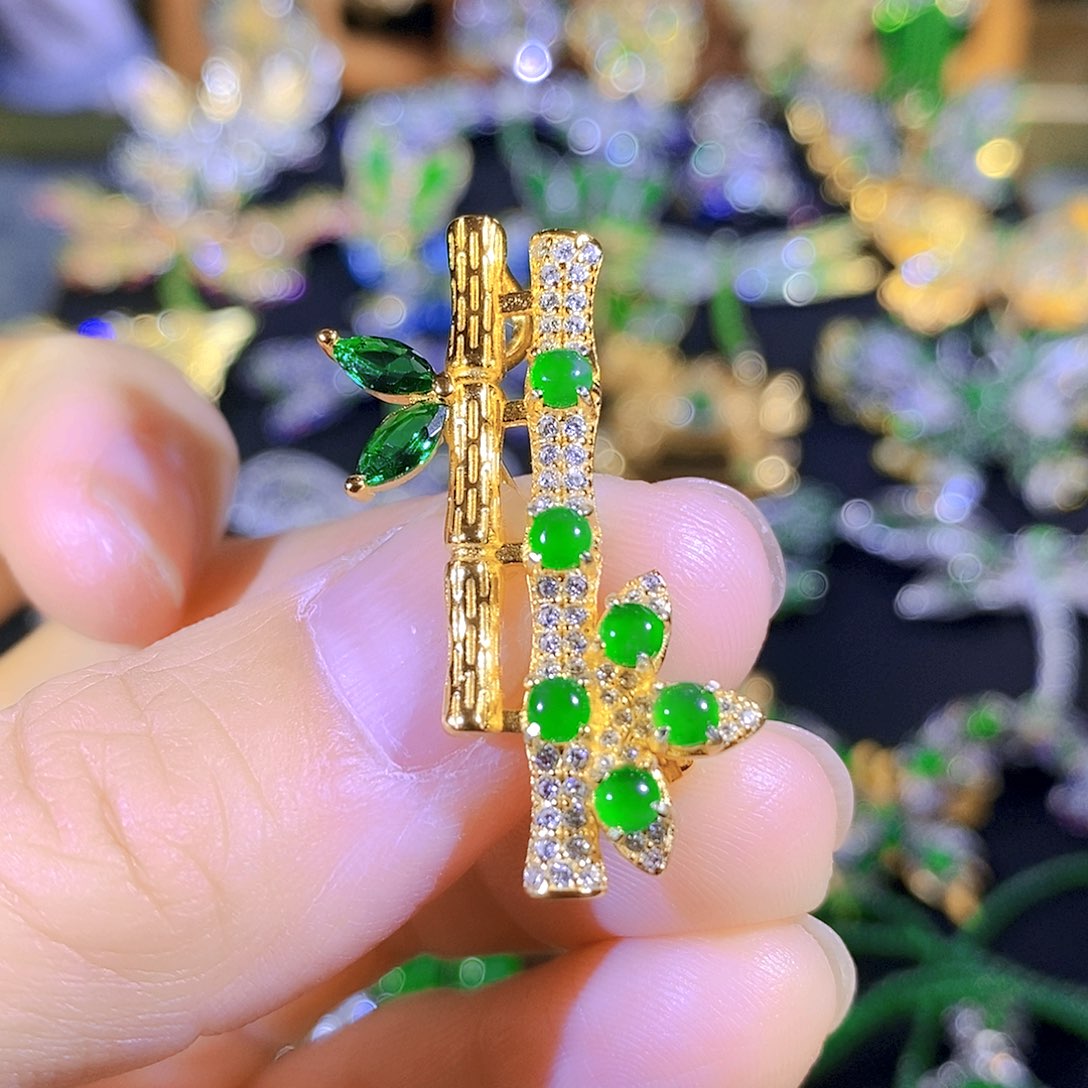 颈饰银S925镶嵌翡翠