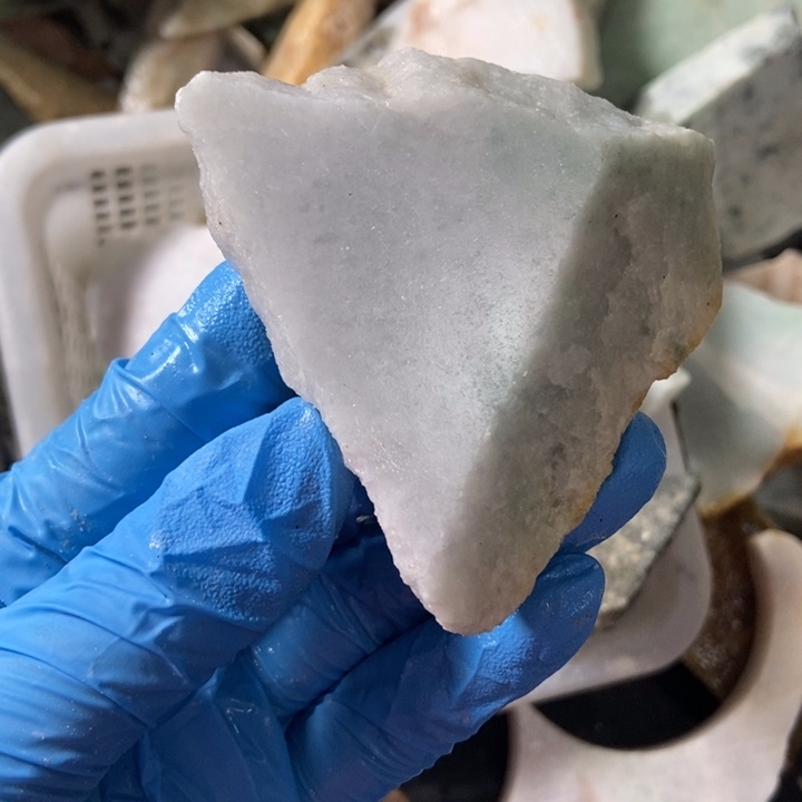 翡翠颈饰未镶嵌天然翡翠