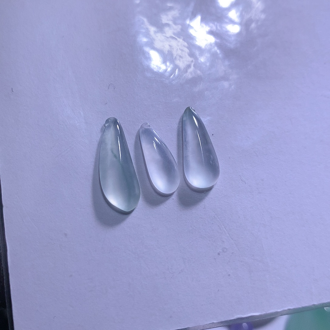 【闪购商品】翡翠未镶嵌颈饰一手