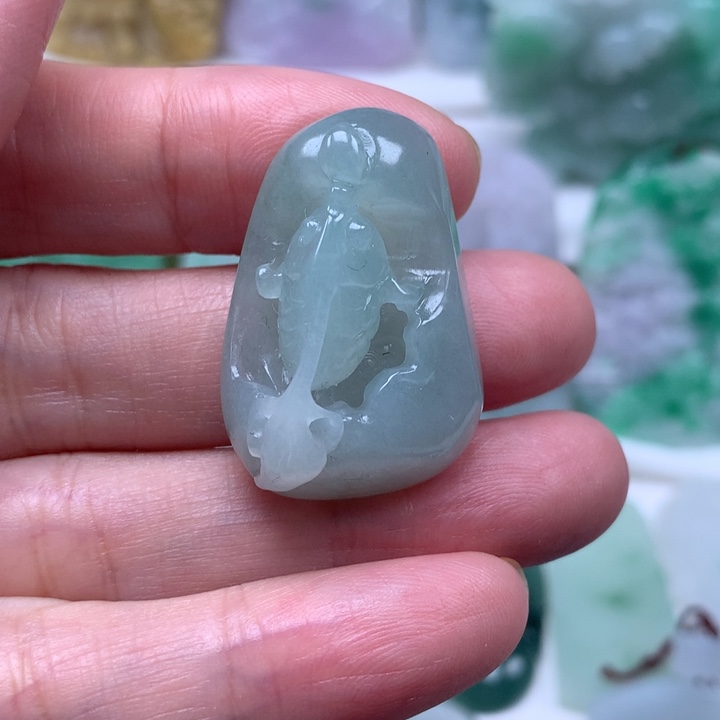 定制翡翠未镶嵌挂件金鱼挂件