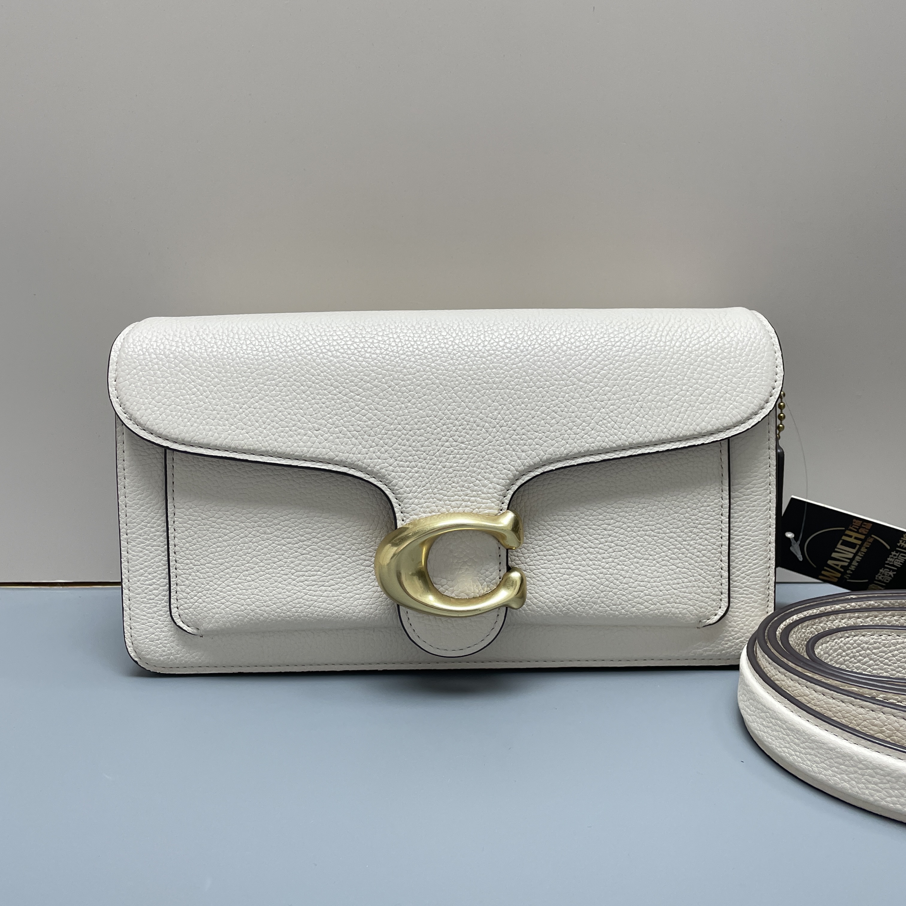 95新 COACH/蔻驰 tabby26新款白色酒神包时尚26*14*7cmEM122407