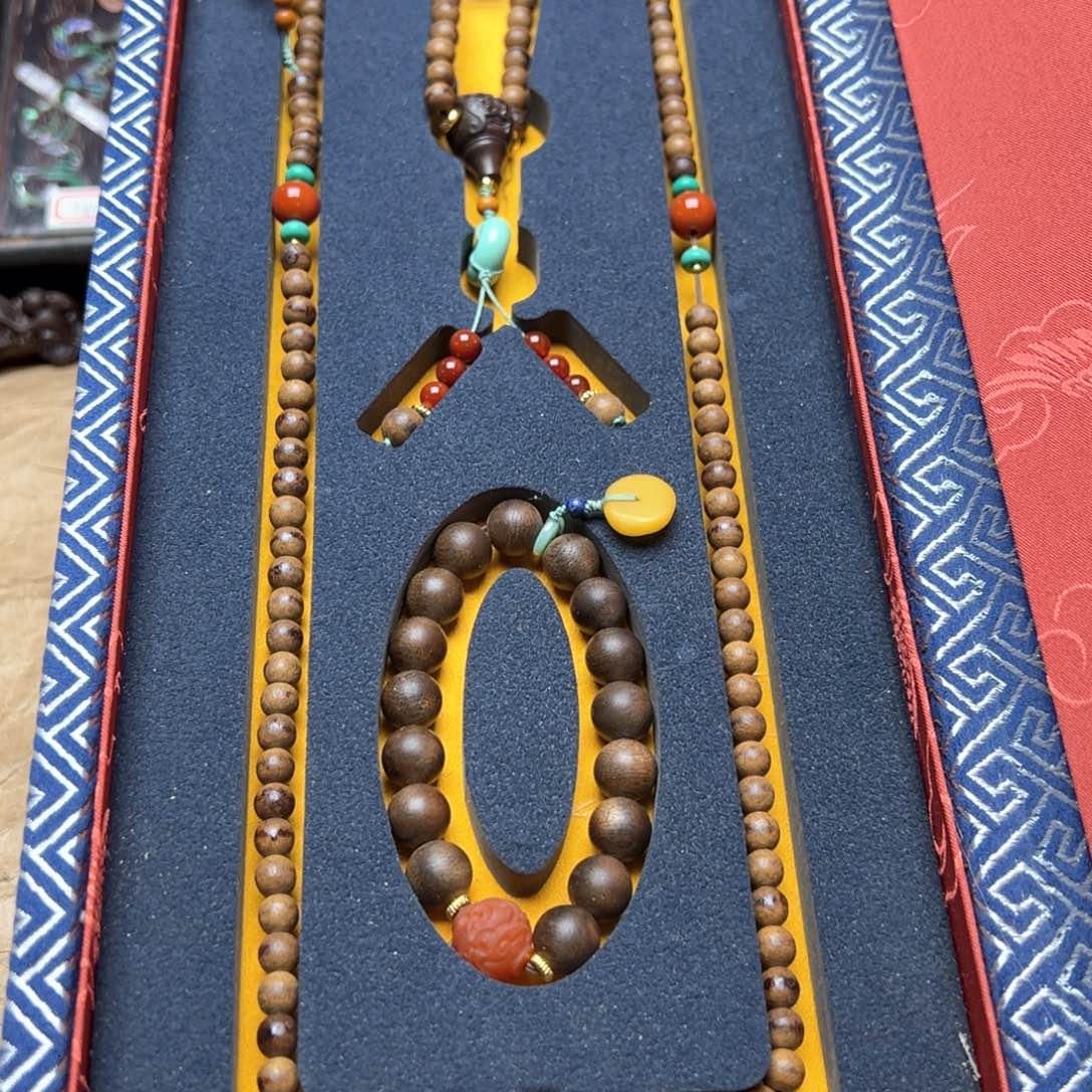 大叶紫檀（黑酸枝木类）