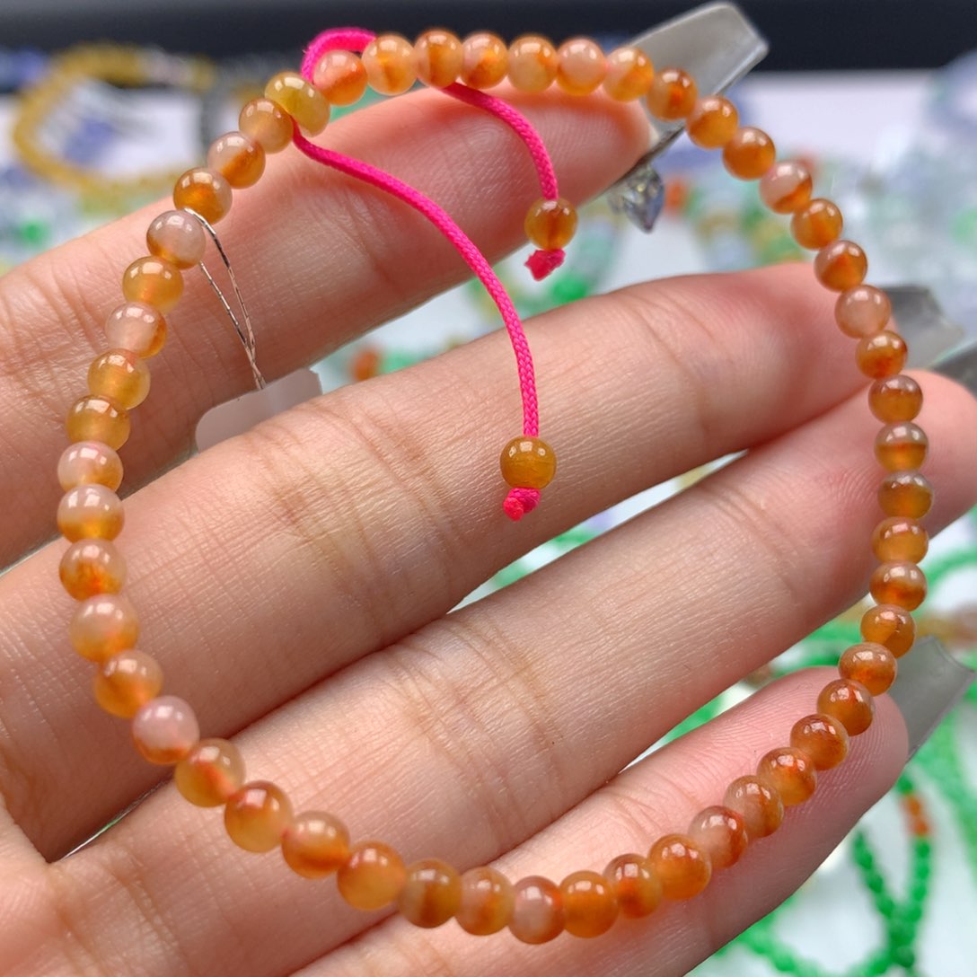 翡翠手链未镶嵌卡