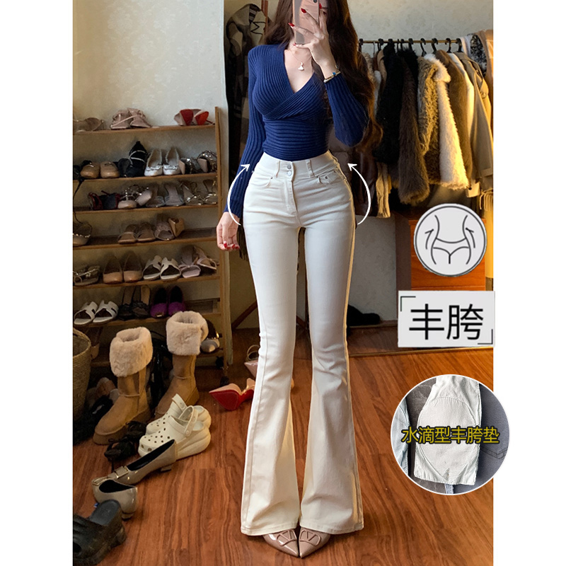 米白色韩版双扣丰胯微喇牛仔裤女2025秋季新款紧身弹力显瘦喇叭裤