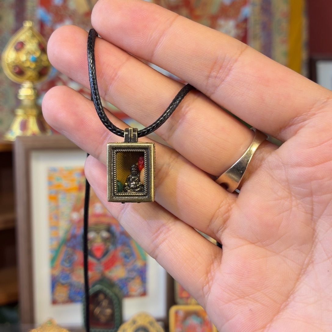 吊坠黄财神铜像个风格