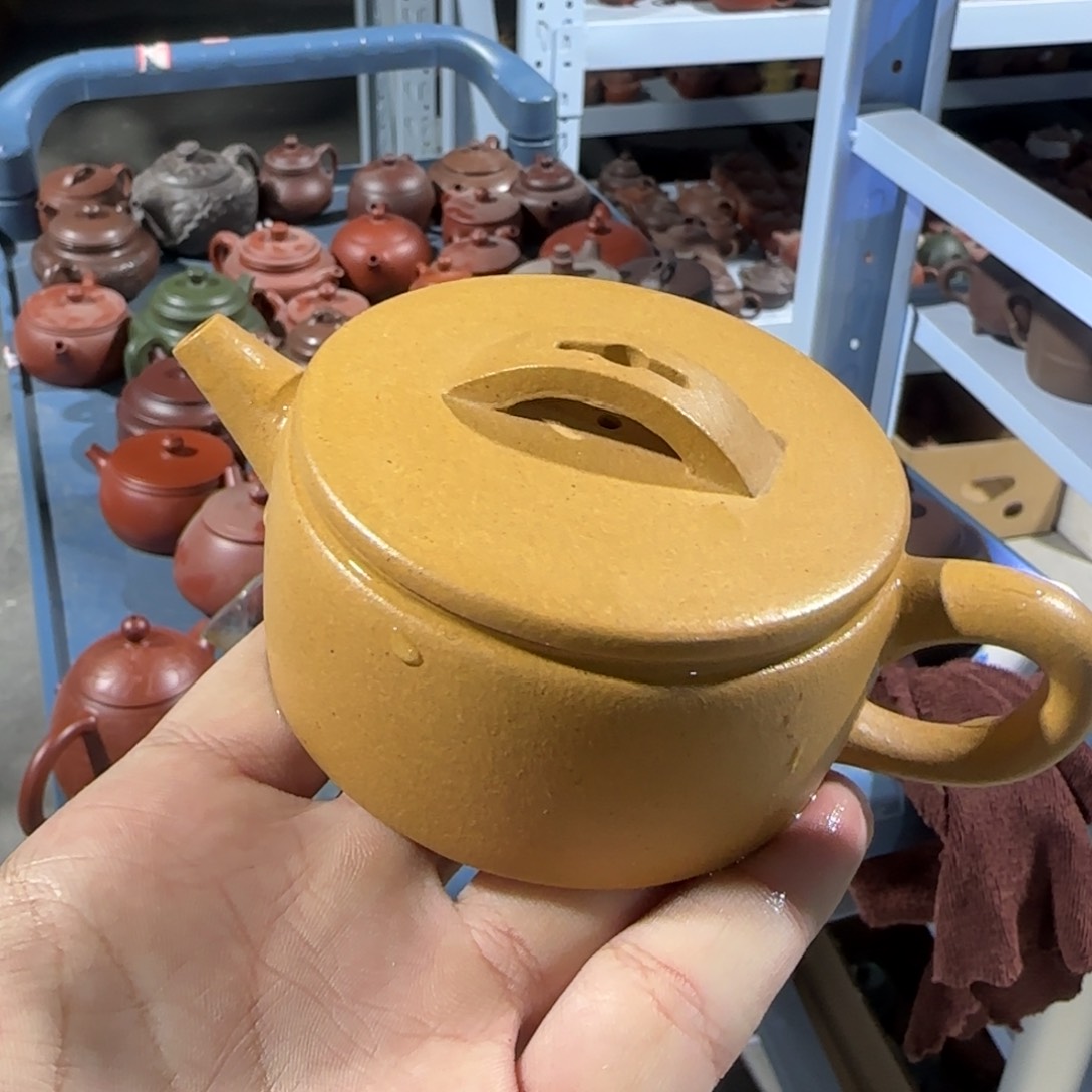 紫砂茶壶黄金段汉瓦