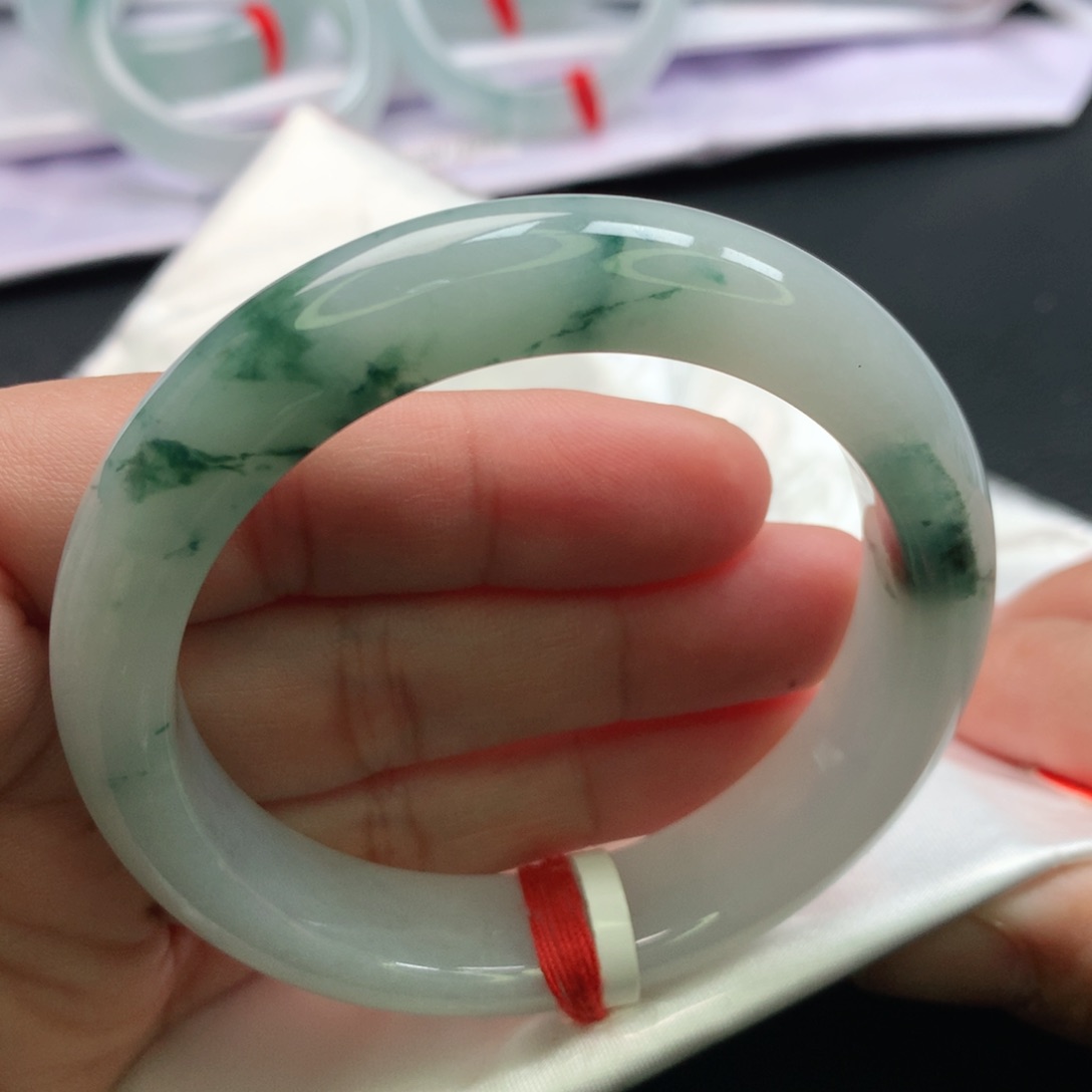 翡翠手镯未镶嵌缅甸52.53