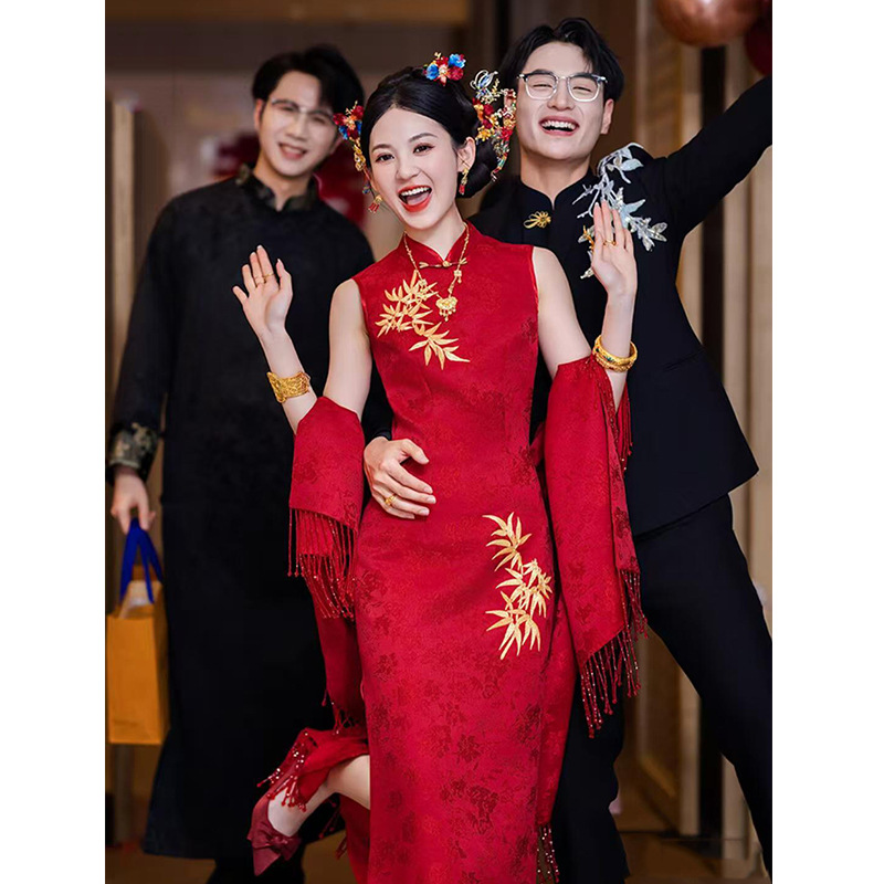 新中式旗袍敬酒服2025新款结婚晨袍女新娘订婚礼裙出阁宴披肩套装