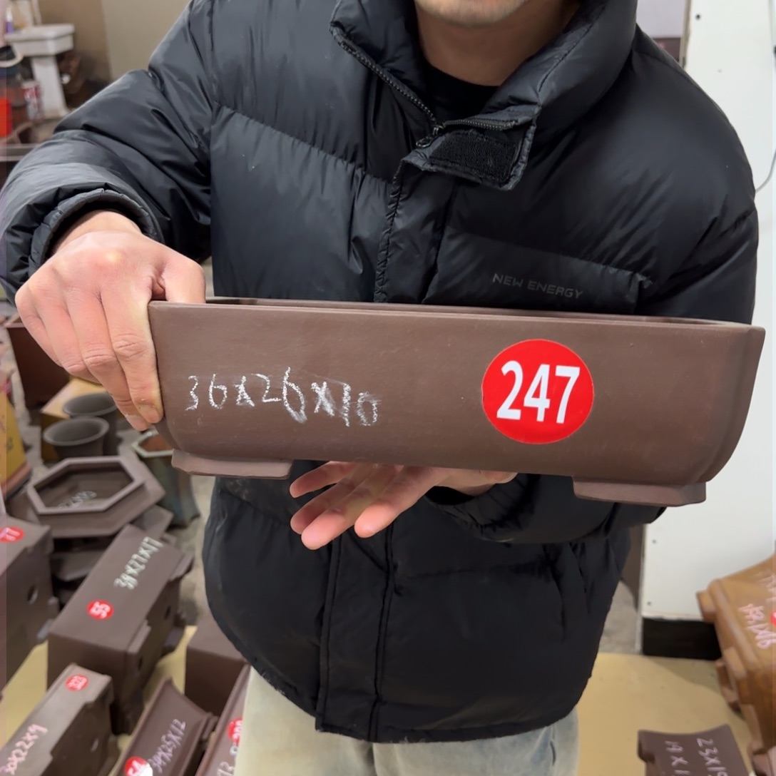 紫砂花盆呜呜呜呜