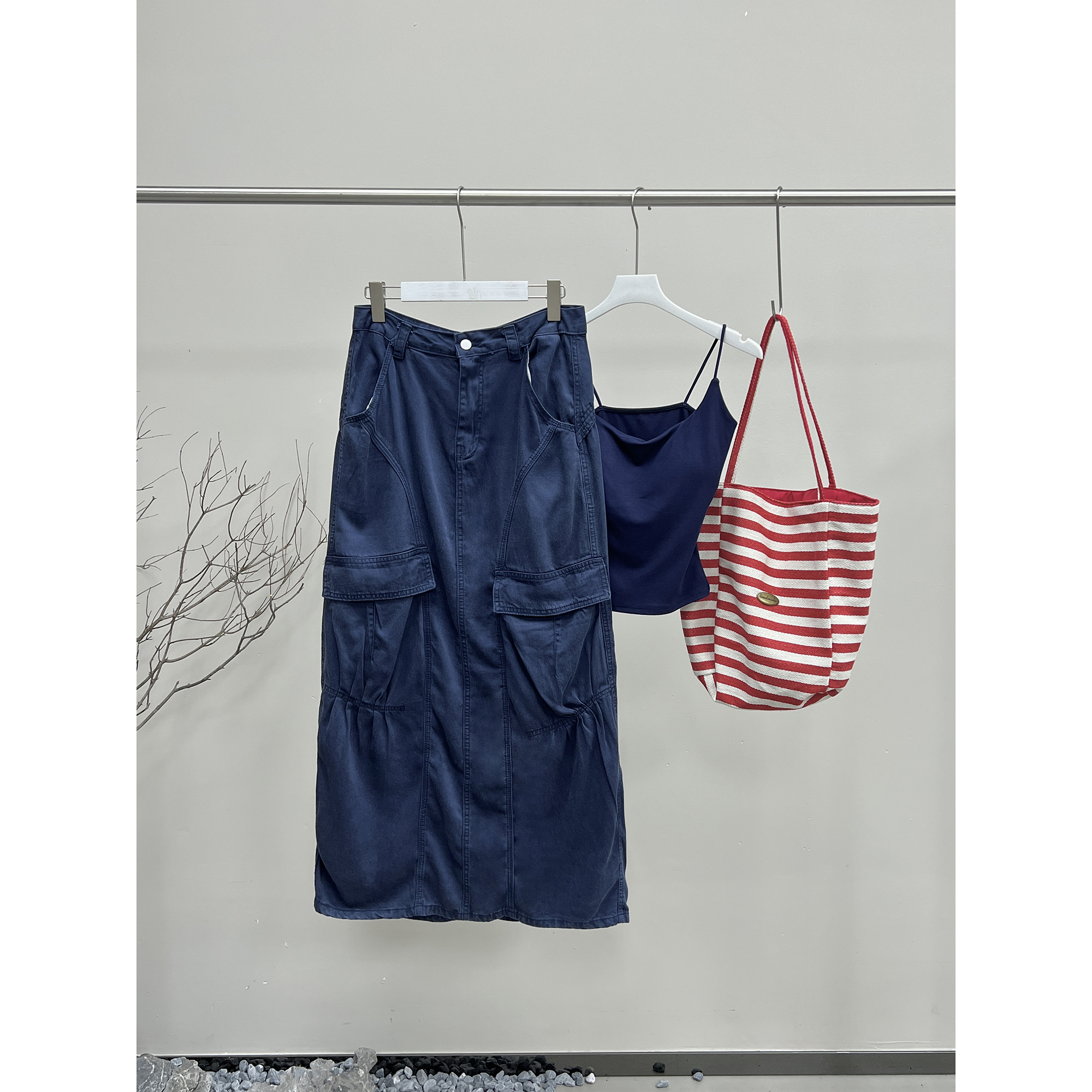 柔软天丝棉藏青色工装半身裙J449