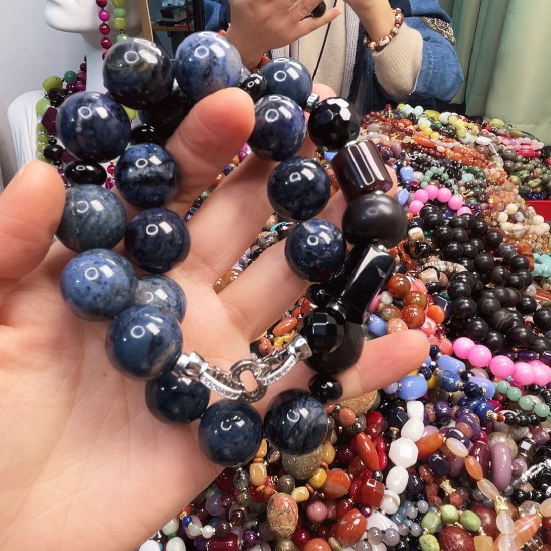 玛瑙/玉髓未镶嵌颈饰蓝晶