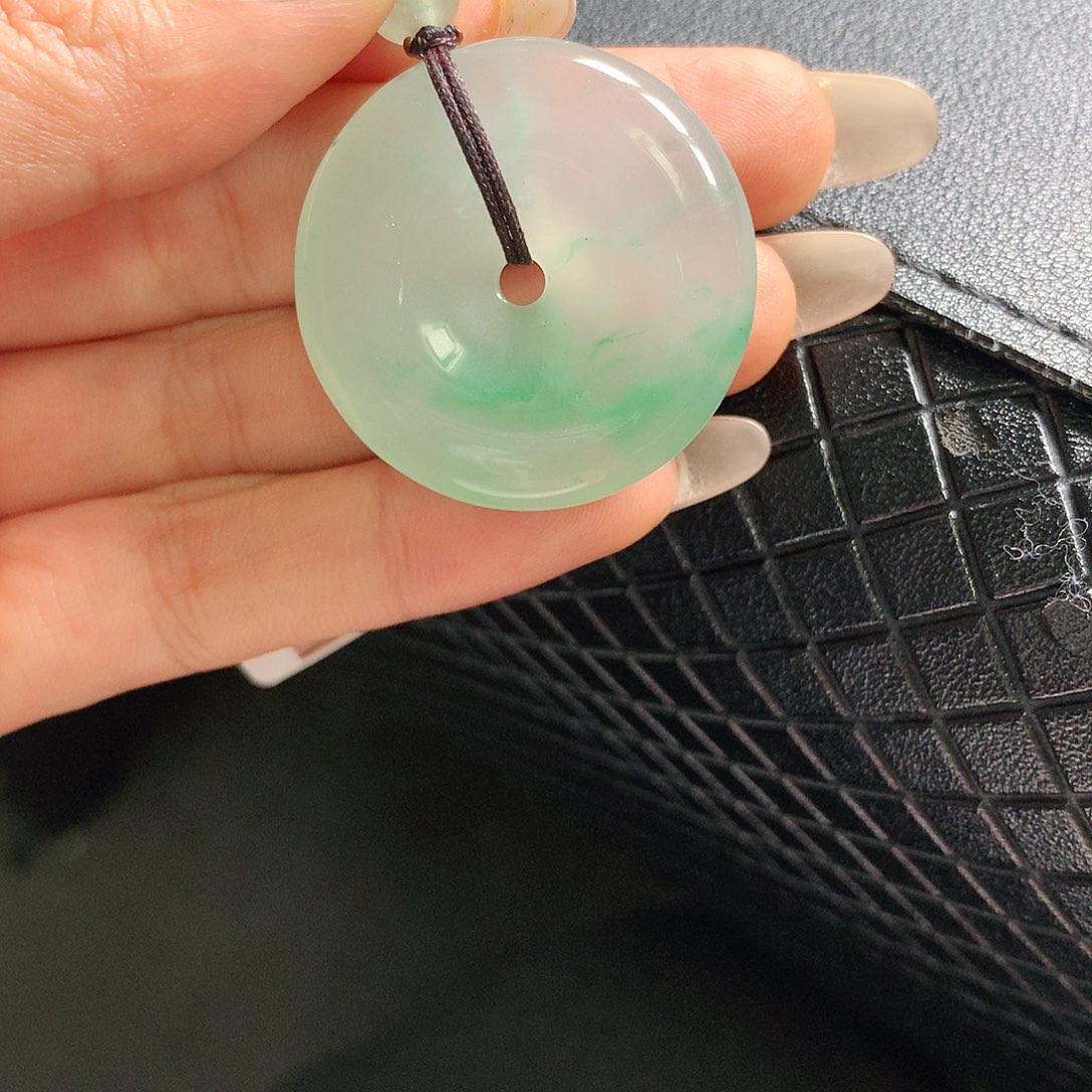 石英质玉吊坠未镶嵌宝****顺