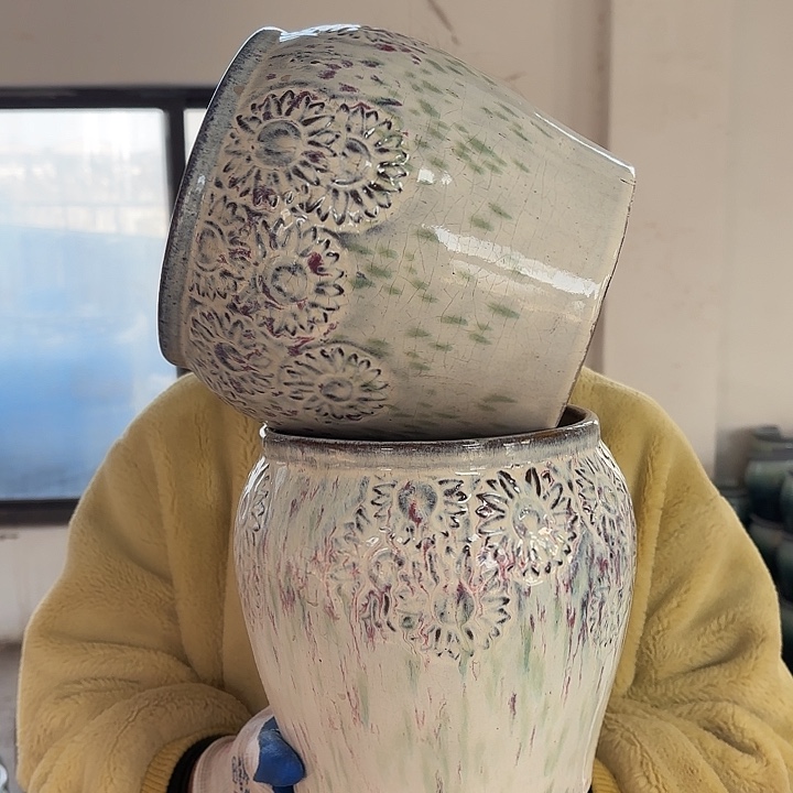 瑕疵高19口17花盆