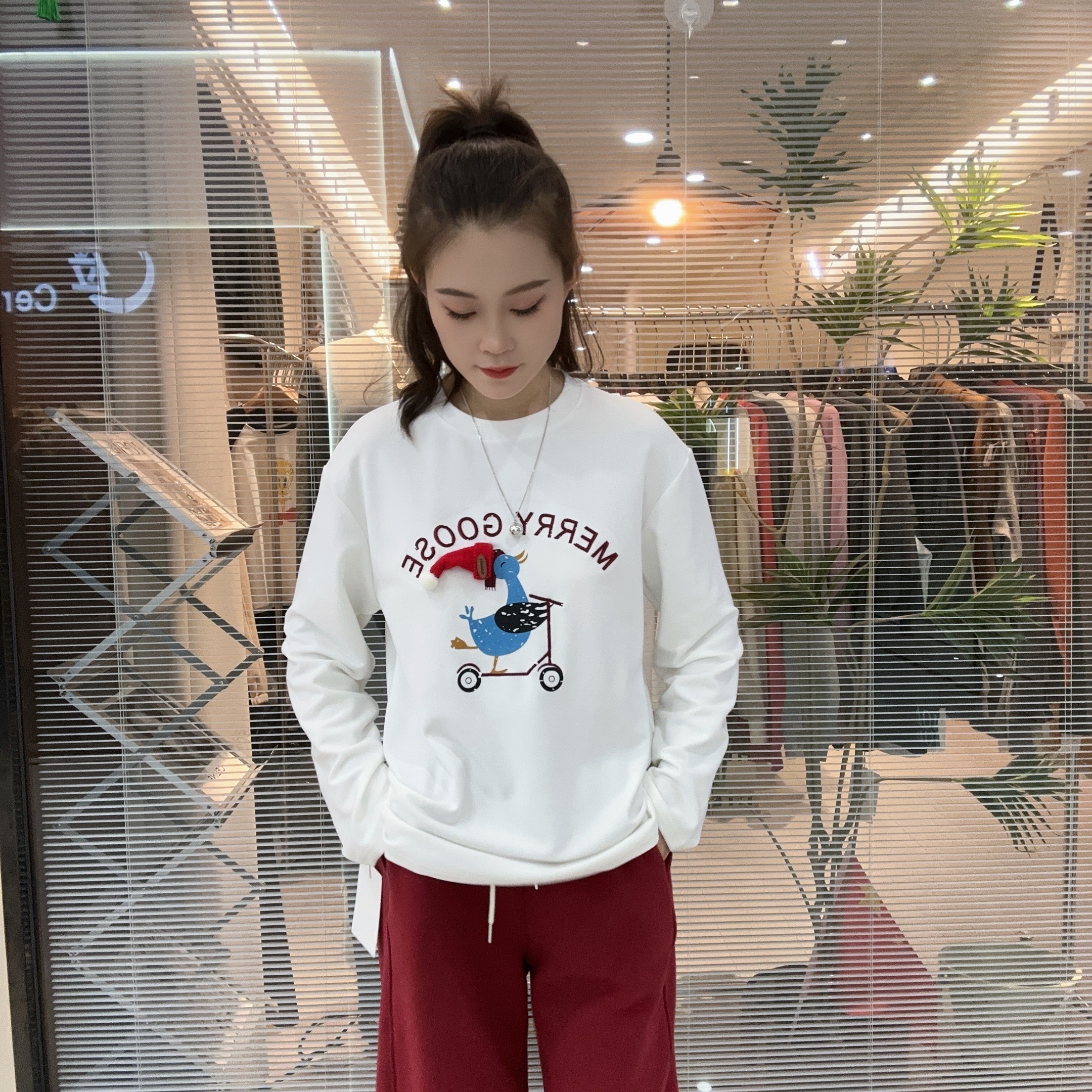 桃喜      圆领秋冬新款加绒保暖打底上衣