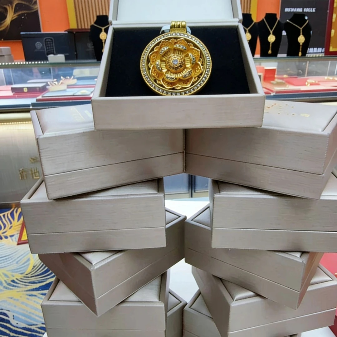 【陈总补贴】高端首饰盒+莲花罗盘时尚百搭款多样性发一