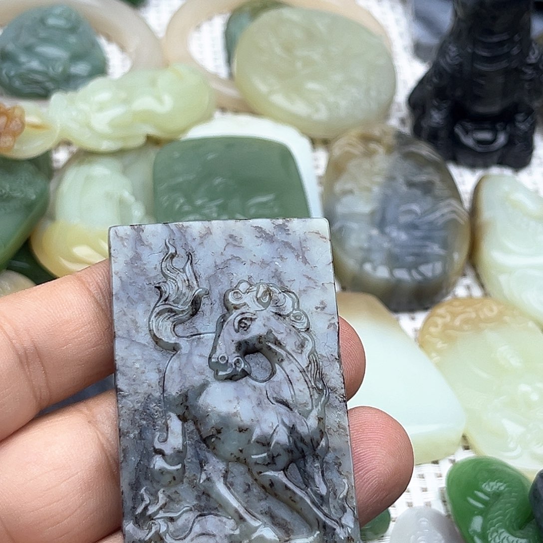 和田玉挂件未镶嵌