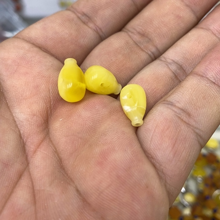 蜜蜡未镶嵌裸石多样性发货其一