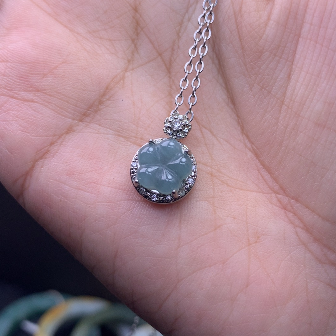 翡翠未镶嵌挂件吊坠