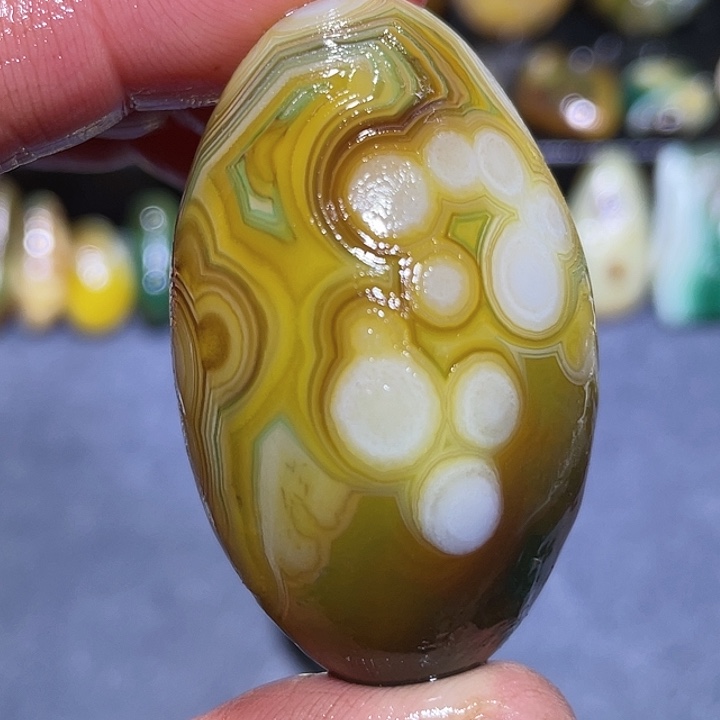 玛瑙/玉髓未镶嵌珠宝奇石