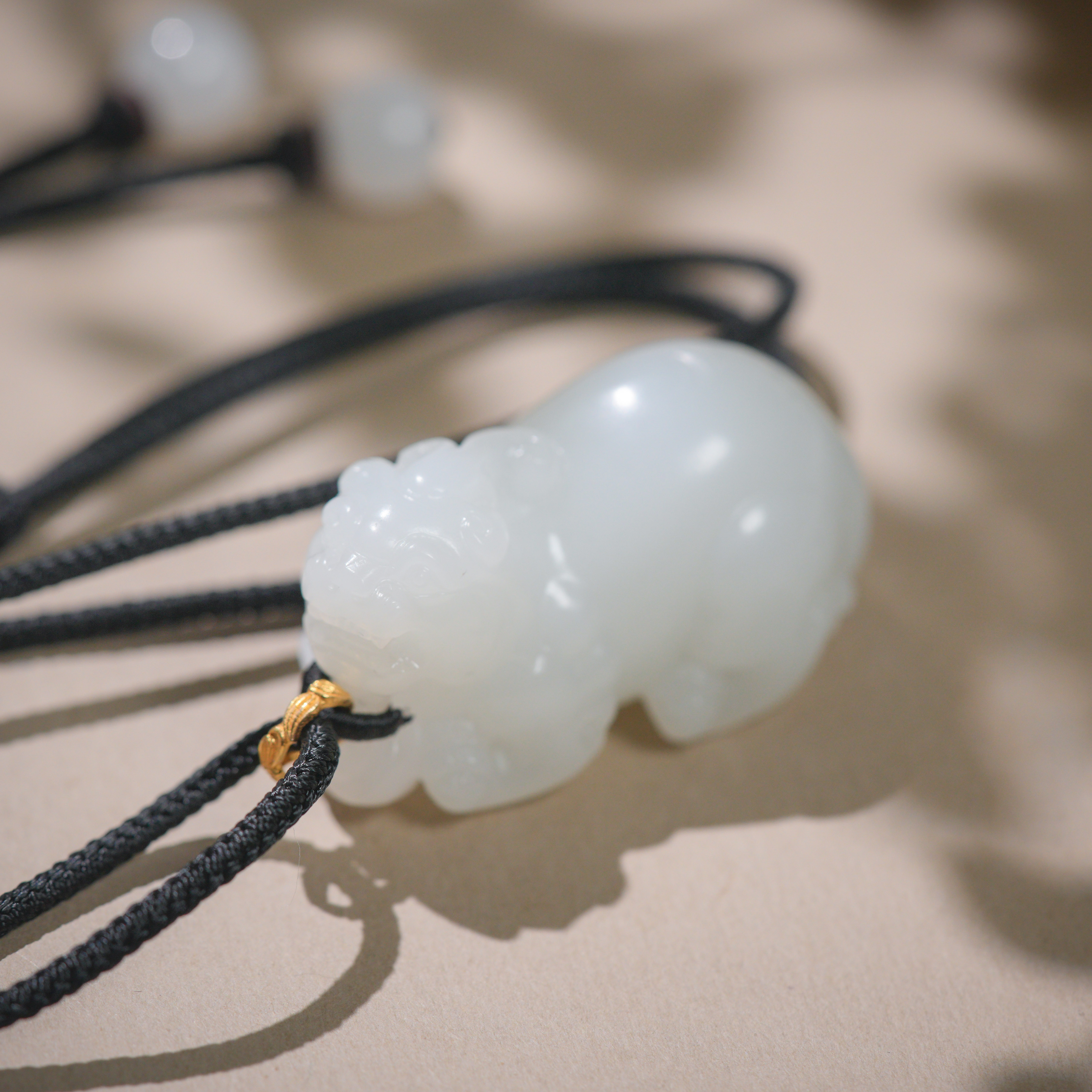 云鑫·传世级和田玉羊脂老料18K金貔貅吊坠AD2147尺寸约46*24*24MM