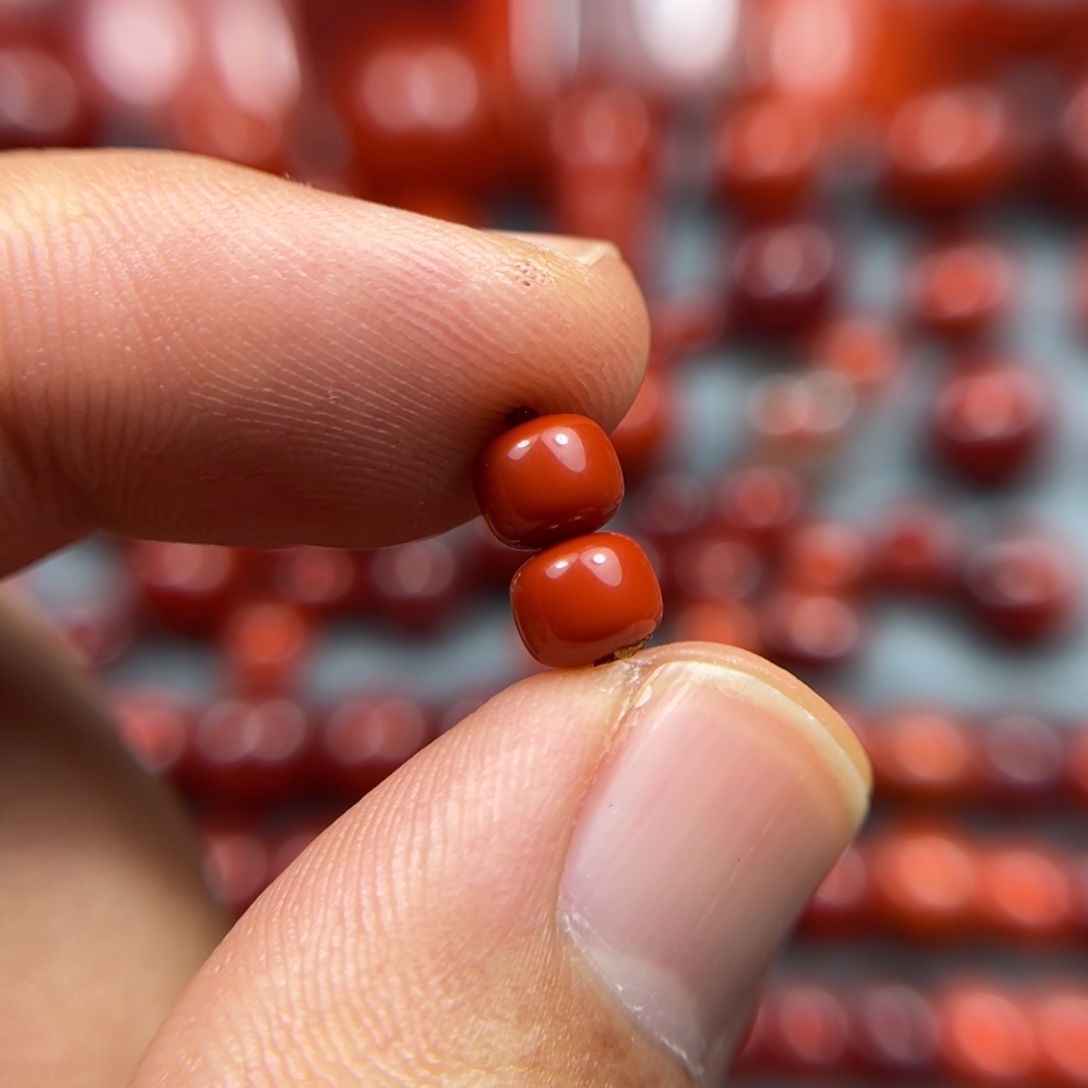 辛***意南红玛瑙未镶嵌珠宝奇石尺寸6/5