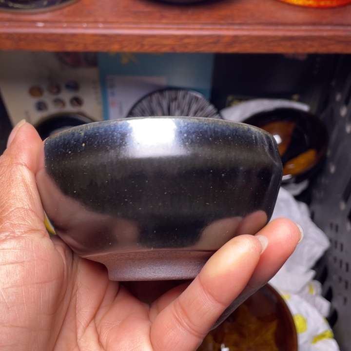 茶盏你是谁呢是吗不是