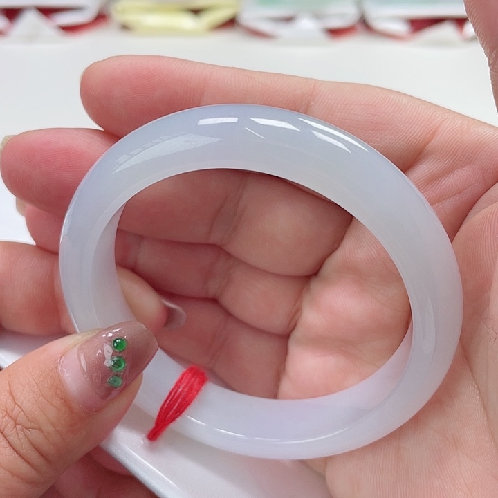 翡翠手镯未镶嵌缅甸翡翠手镯56圈