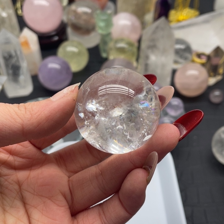 水晶63未镶嵌殿*?白爆彩