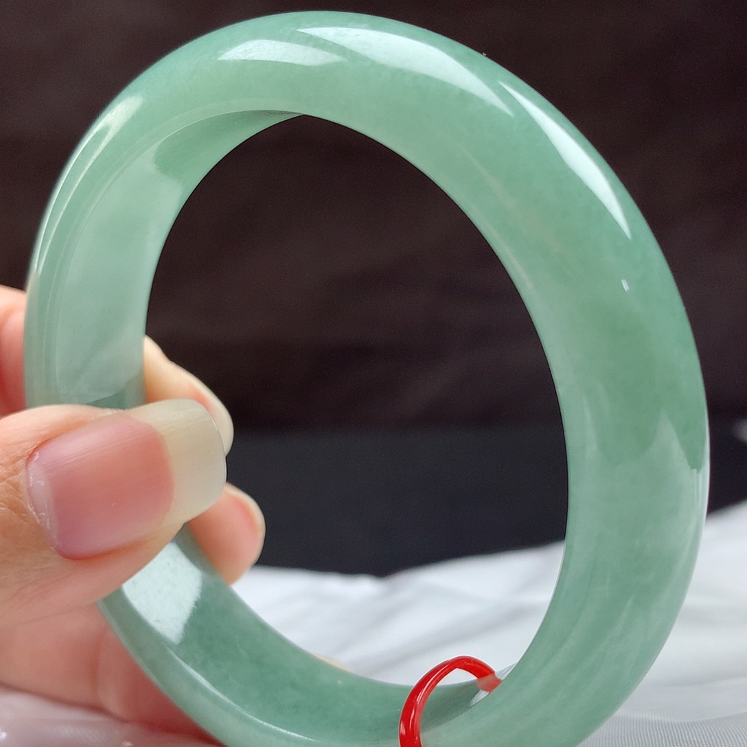 翡翠手镯未镶嵌95211，