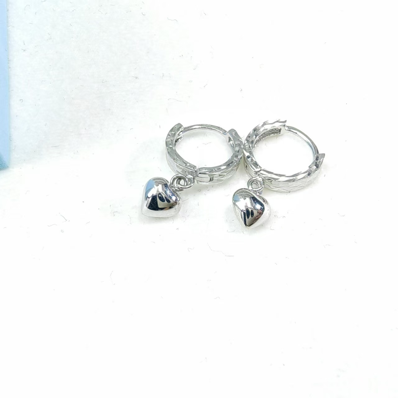 PT950铂金耳饰 亮面光面爱心铂金耳扣 约9mm   时尚百搭简约