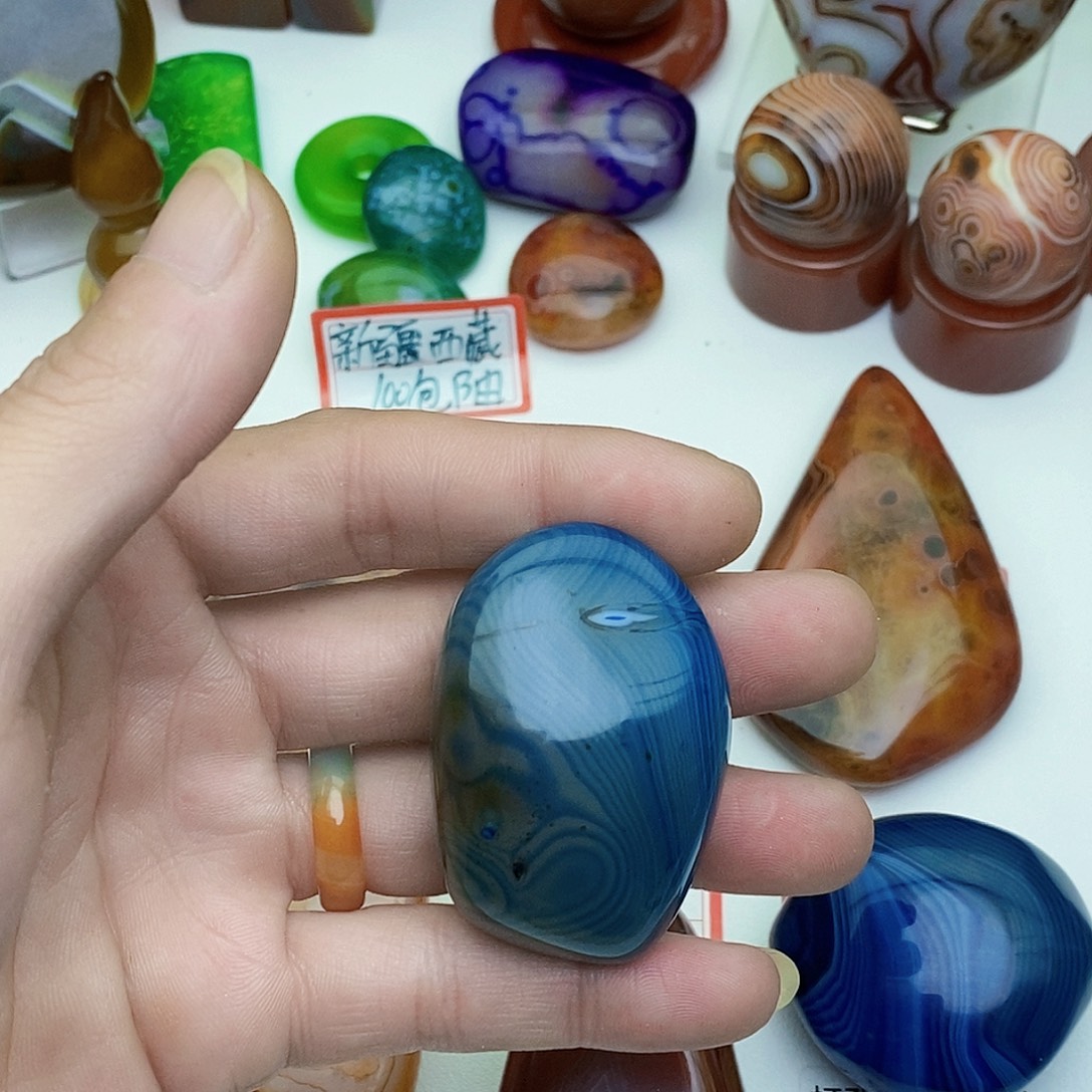 玛瑙/玉髓未镶嵌珠宝奇石