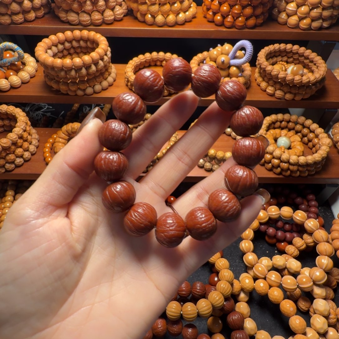 〆***城吊坠猴头核桃聚宝盆