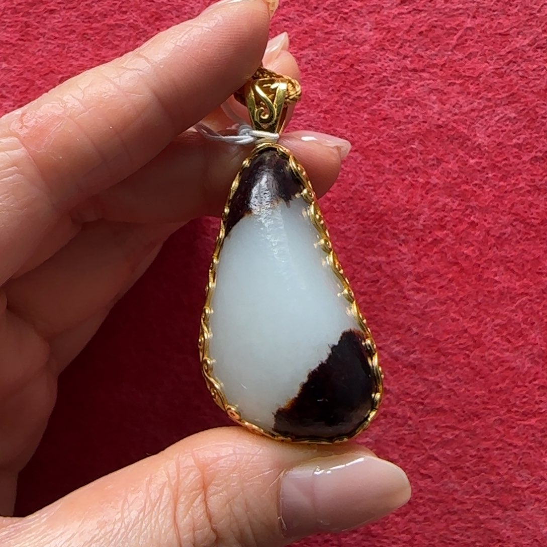 和田玉未镶嵌挂件