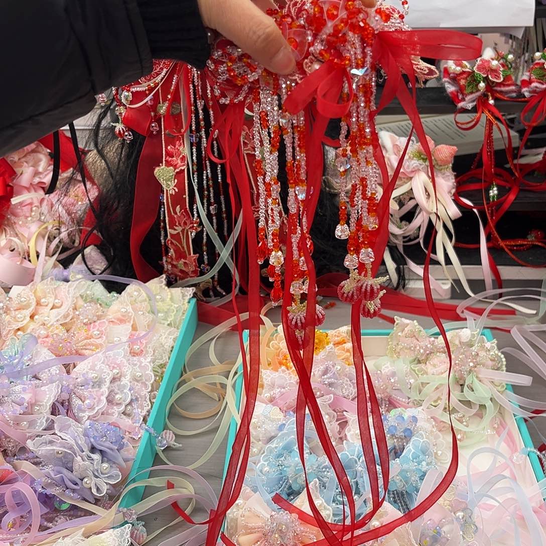 布艺非金属红色福利顶配对弹