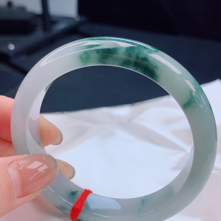 翡翠未镶嵌手镯57。58