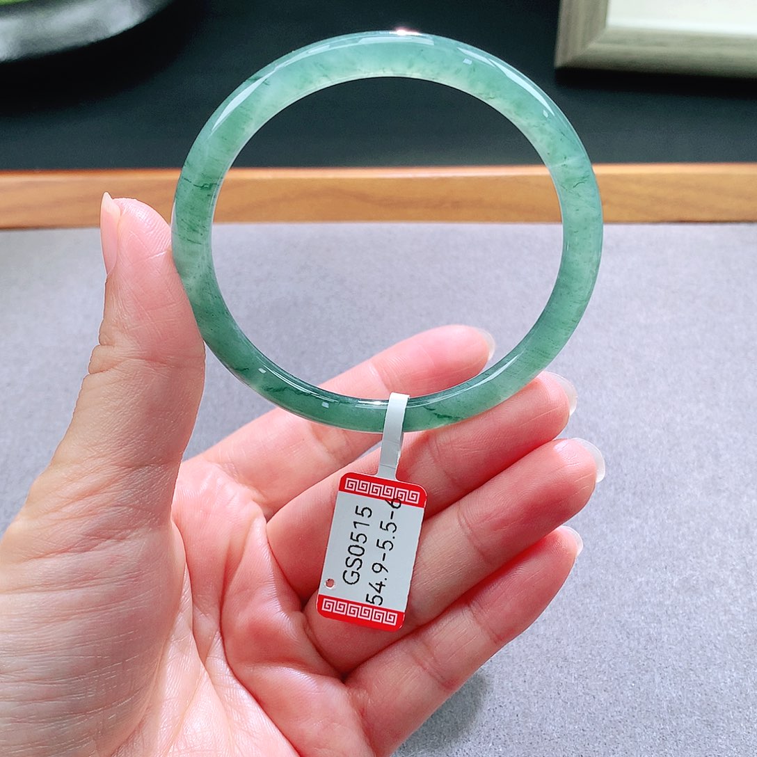 翡翠未镶嵌手镯天然翡翠手镯a货