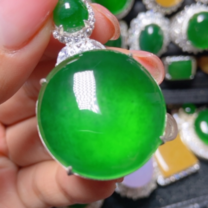 【闪购商品】翡翠挂件银S925镶嵌翡翠