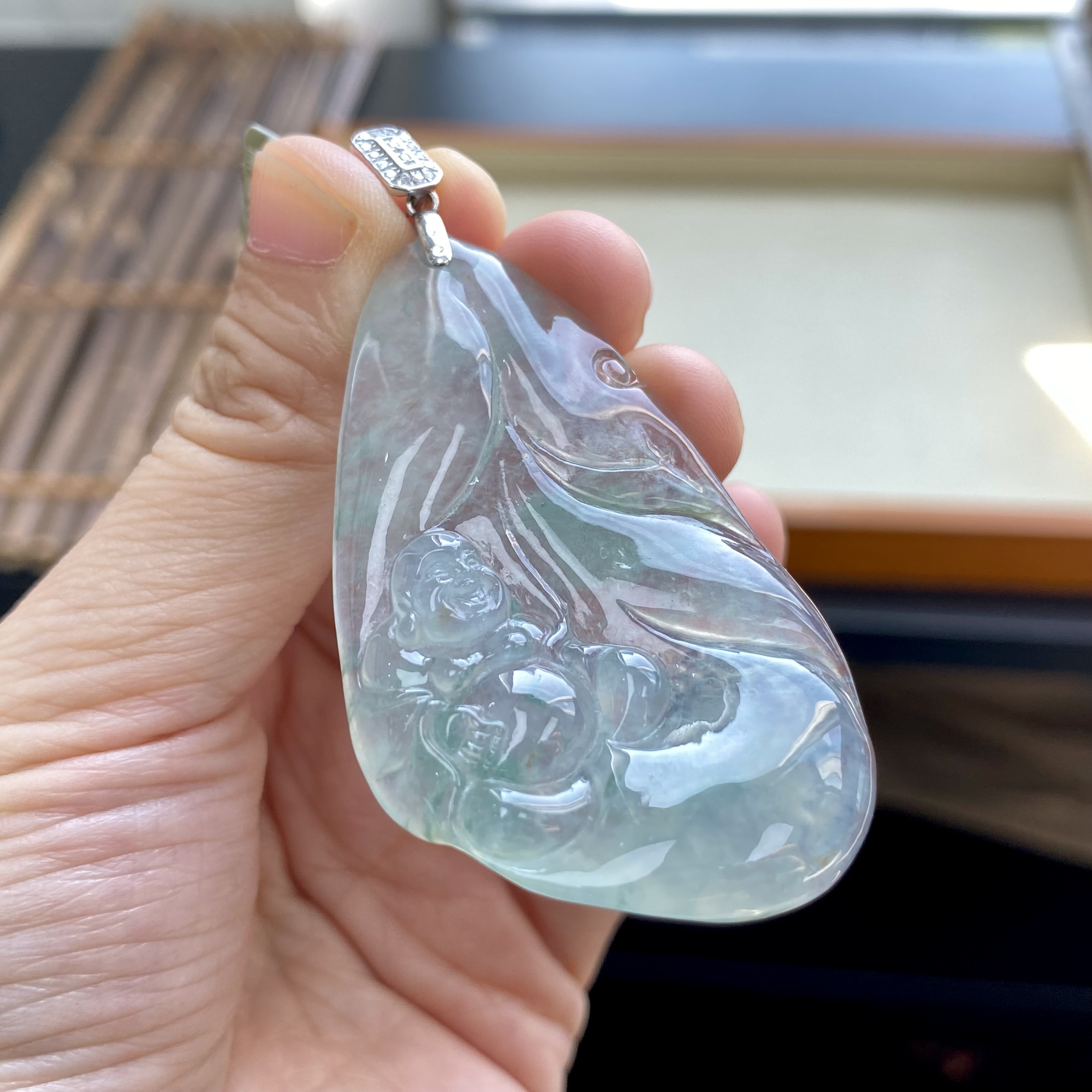 如意宝珠宝 18K金钻石扣头冰飘绿佛公翡翠吊坠天然A货玉石GS18