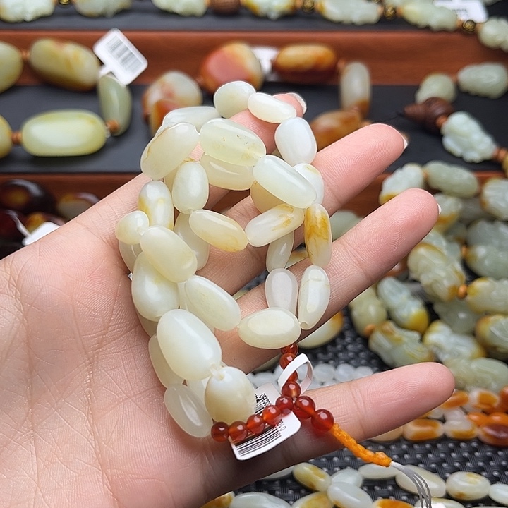 和田玉手链未镶嵌啦*啦