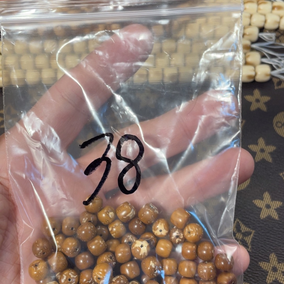 紫***卷手串紫金鼠实心散珠38