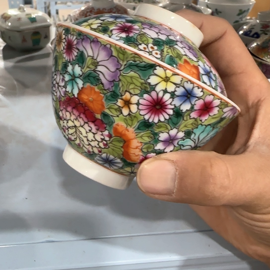 瓷片摆件手绘瓷器年底全部亏钱