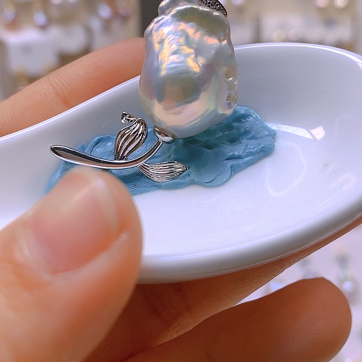 淡水珍珠颈饰合金