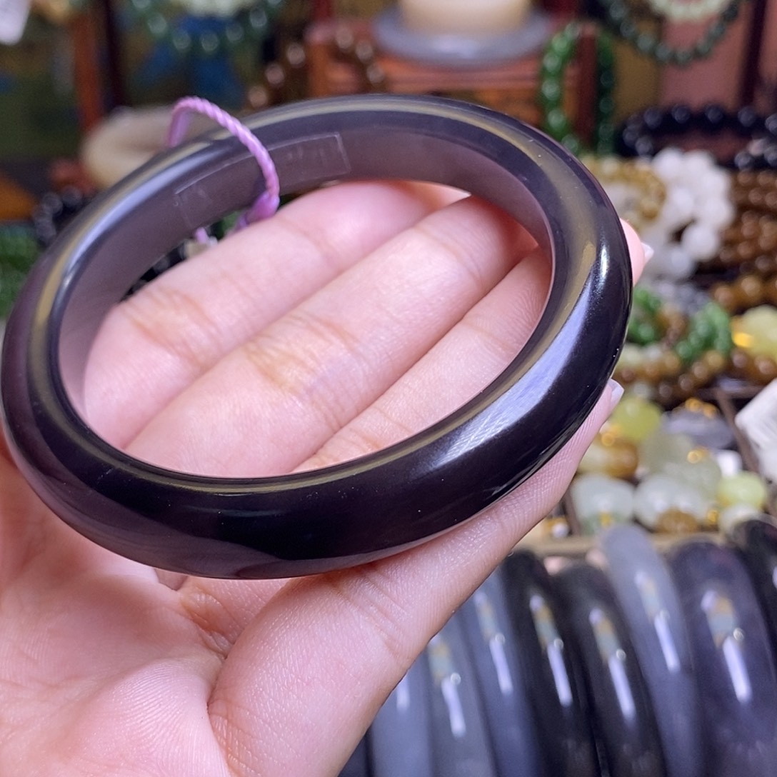 和田玉未镶嵌颈饰浓烟紫帝王紫半山水手镯56.3