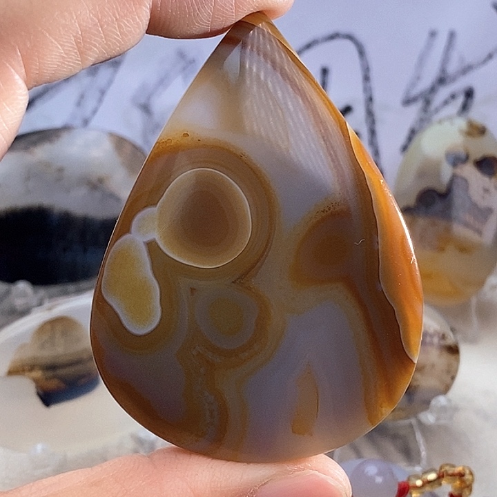 玛瑙/玉髓颈饰未镶嵌