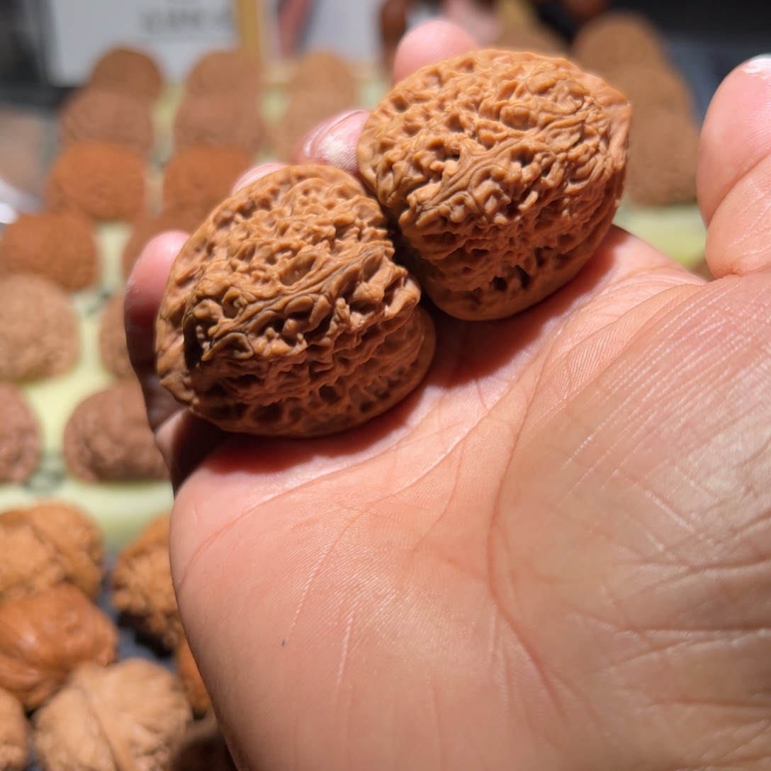 文玩核桃吊坠w*39-39-40南疆石