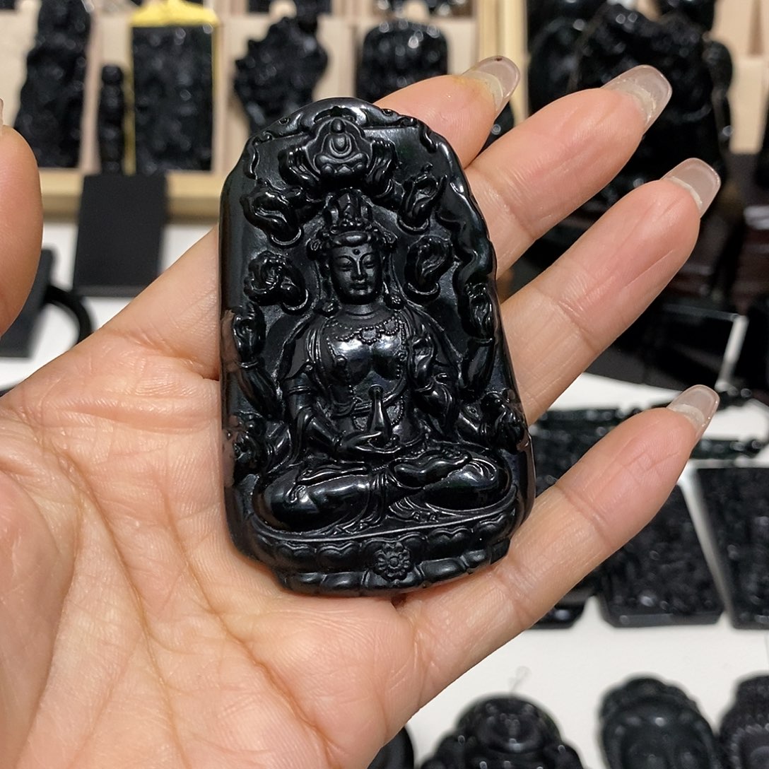 厚***福岫玉未镶嵌纯天然岫玉颈饰
