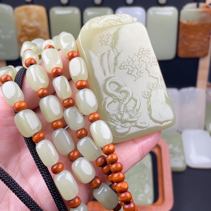 新疆昆仑山料，一物一拍