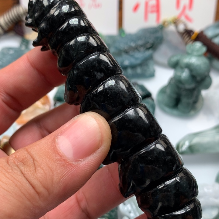 翡翠颈饰未镶嵌保真天然a货翡翠